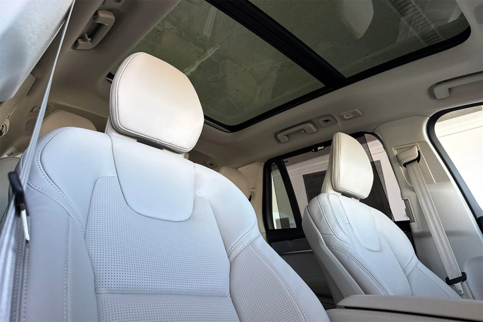 2026 Volvo XC90 Ultra - Photo 19