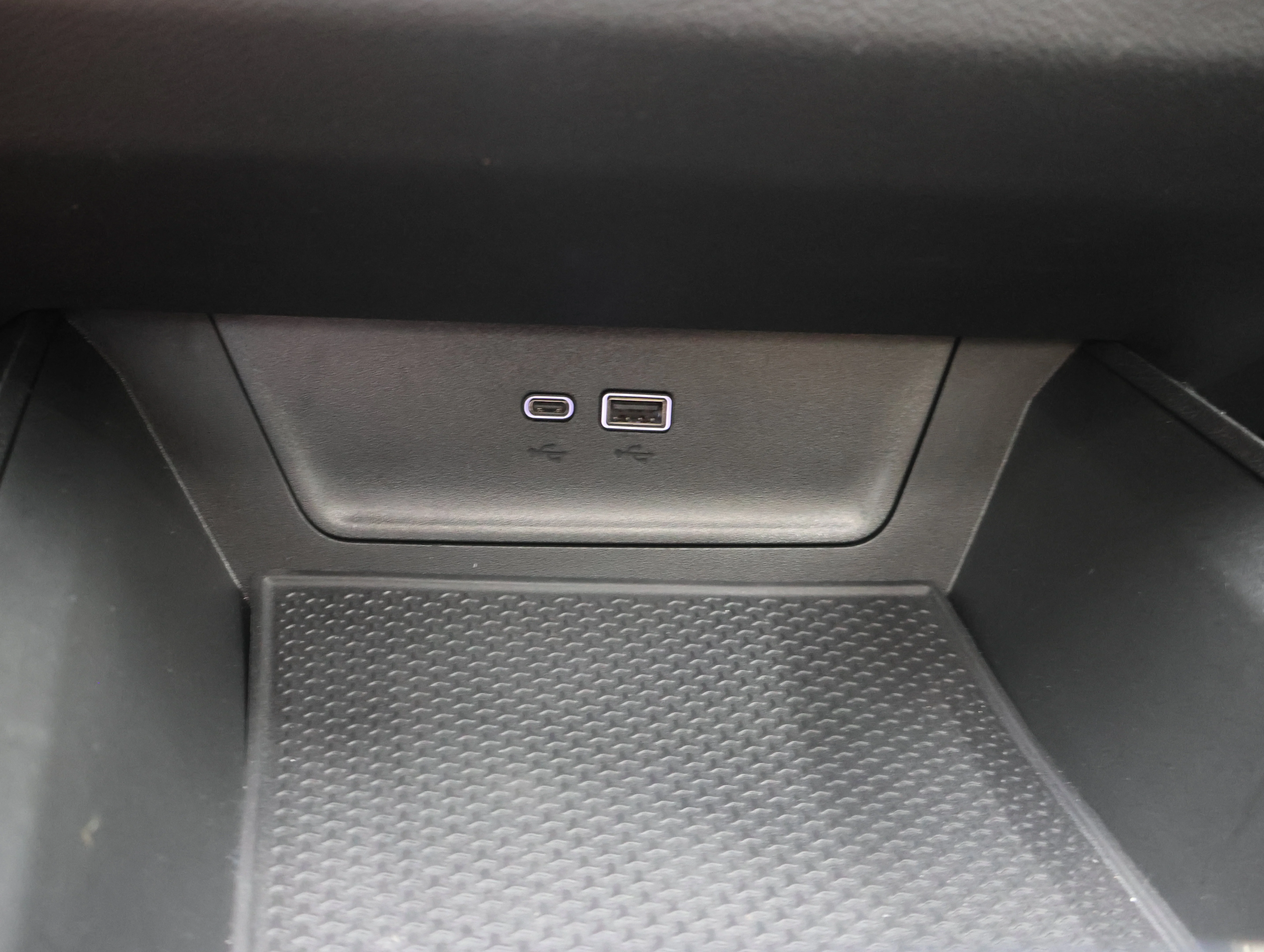 Used 2025 Reef Blue Metallic Chevrolet RS image 50