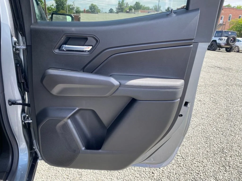 2025 Chevrolet Colorado LT - Photo 19