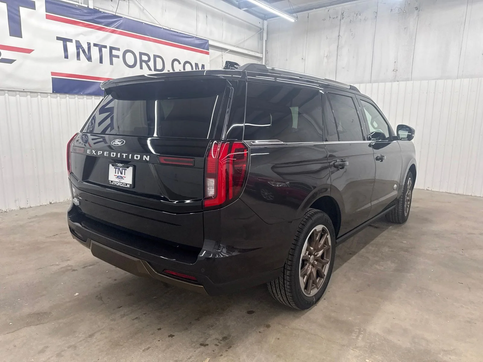 New 2027 Dark Matter Gray Metallic Ford King Ranch® image 8