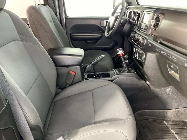 Used 2018 Gray Jeep Sport S image 11