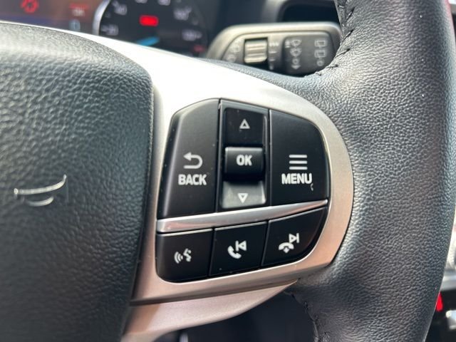 Used 2023 Red Ford XLT image 26