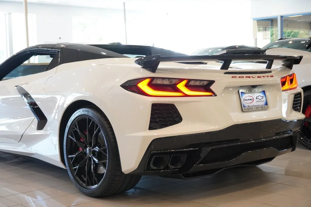 New 2026 Arctic White Chevrolet 2LT image 17