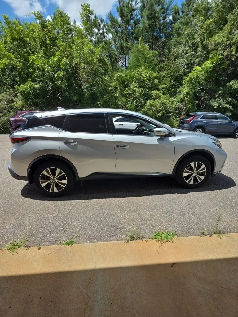 Used 2019 Silver Nissan S image 5