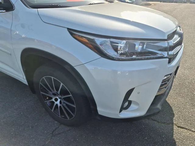 Used 2019 White Toyota Limited Platinum image 9