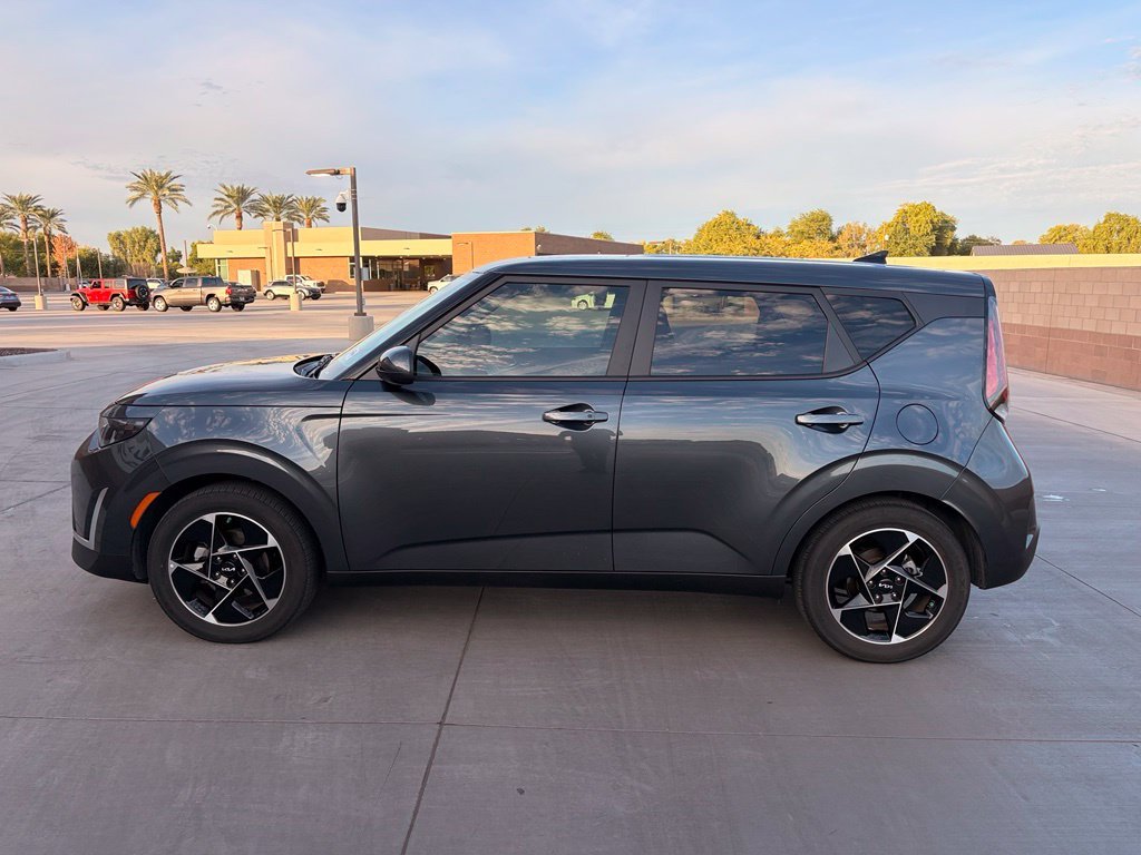 Used 2025 Gray Kia EX image 10