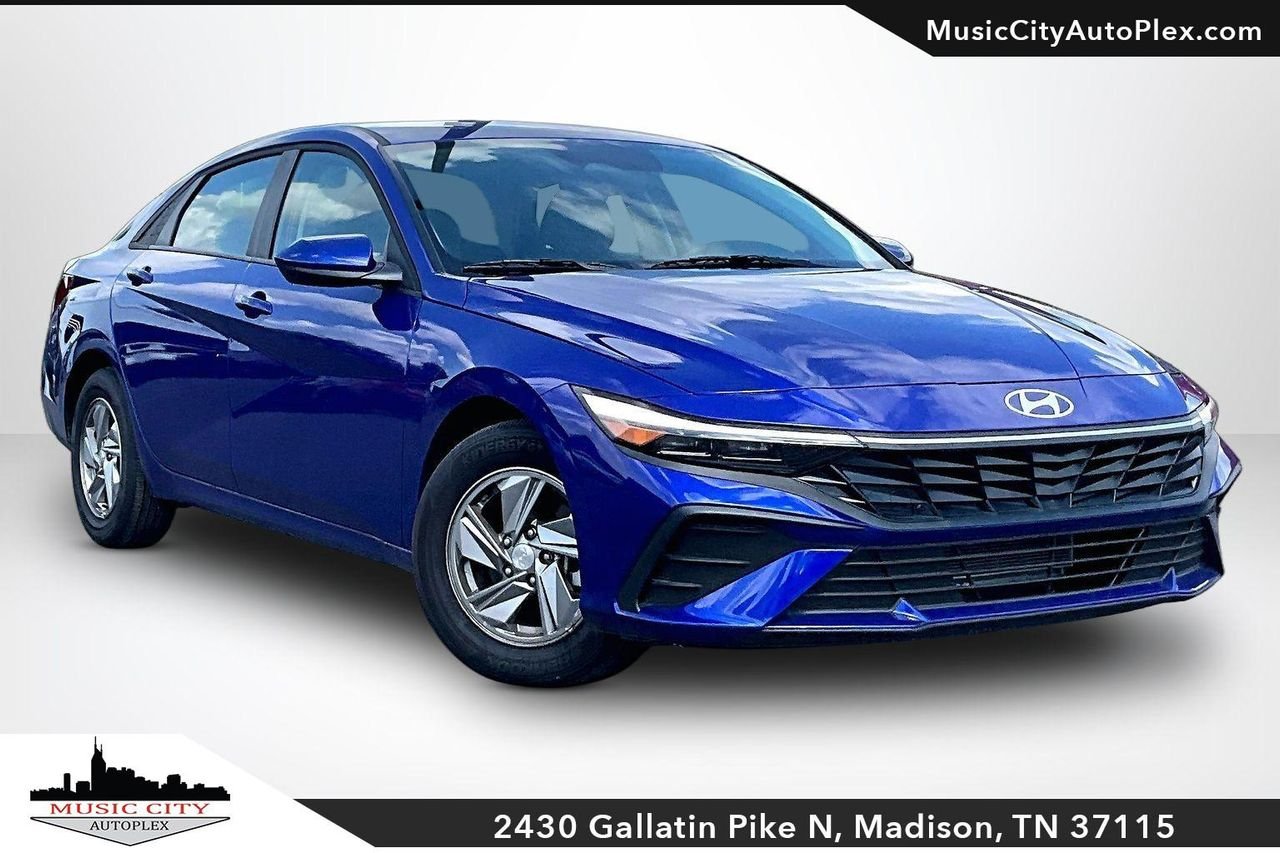 2025 Hyundai Elantra 2.0 SE IVT's photo