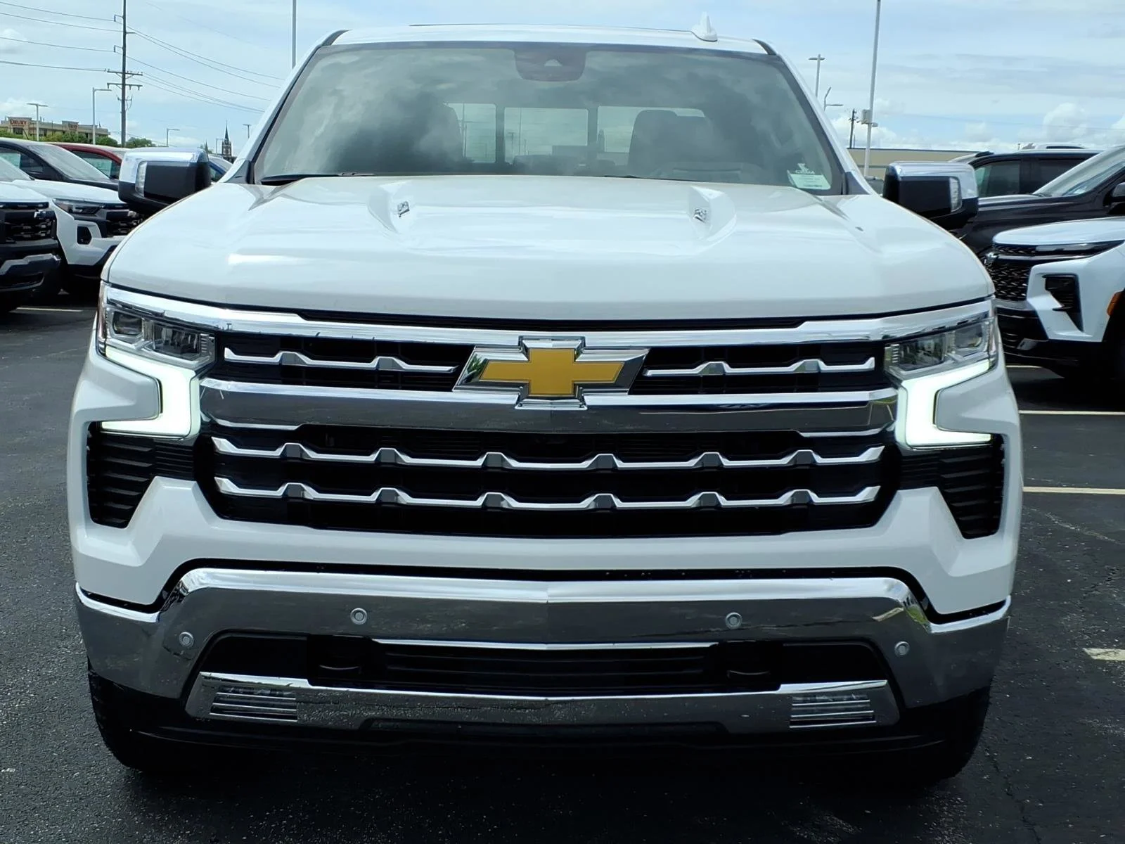 New 2026 Summit White Chevrolet LTZ image 22