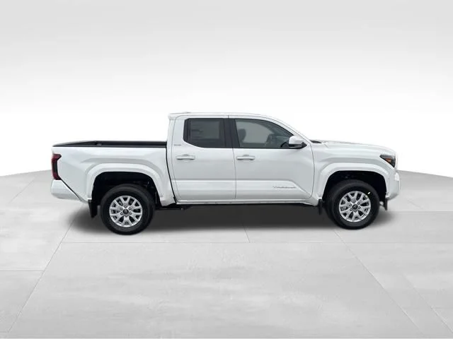 2026 Toyota Tacoma SR5 - Photo 7