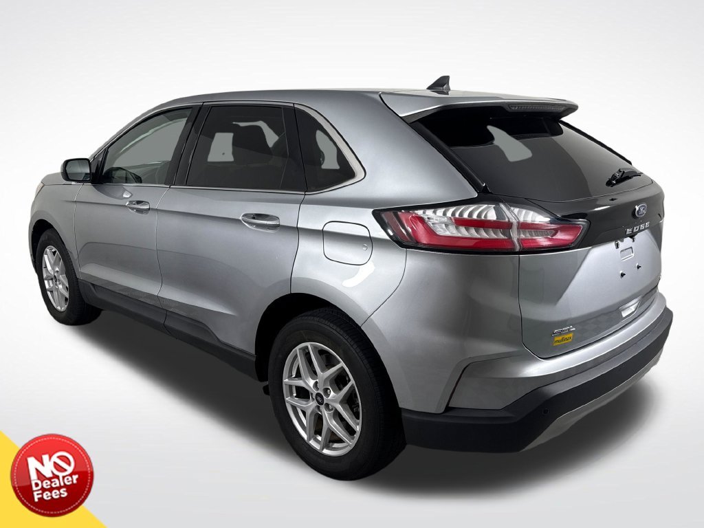 Used 2023 Silver Ford SEL image 6