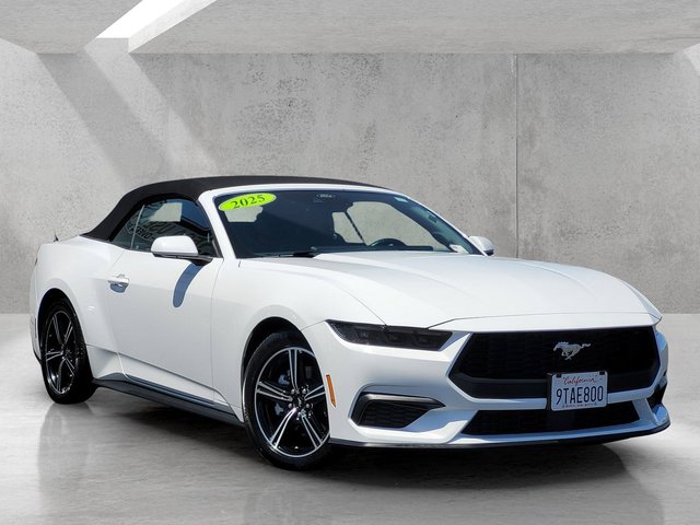 2025 Ford Mustang EcoBoost