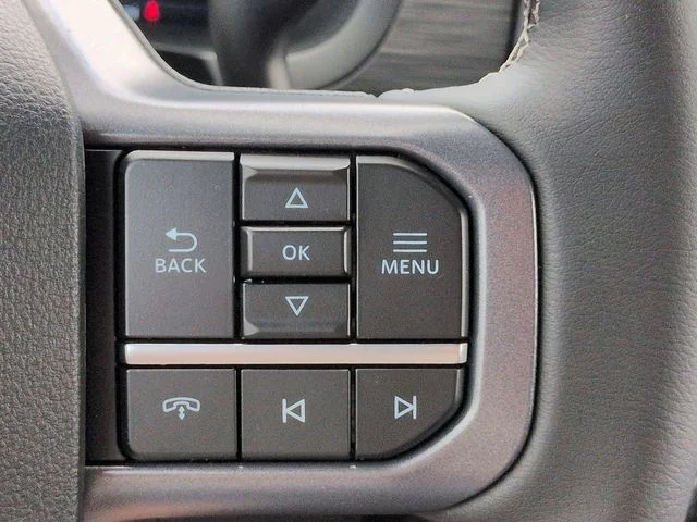 New 2026 Agate Black Metallic Ford XLT image 25