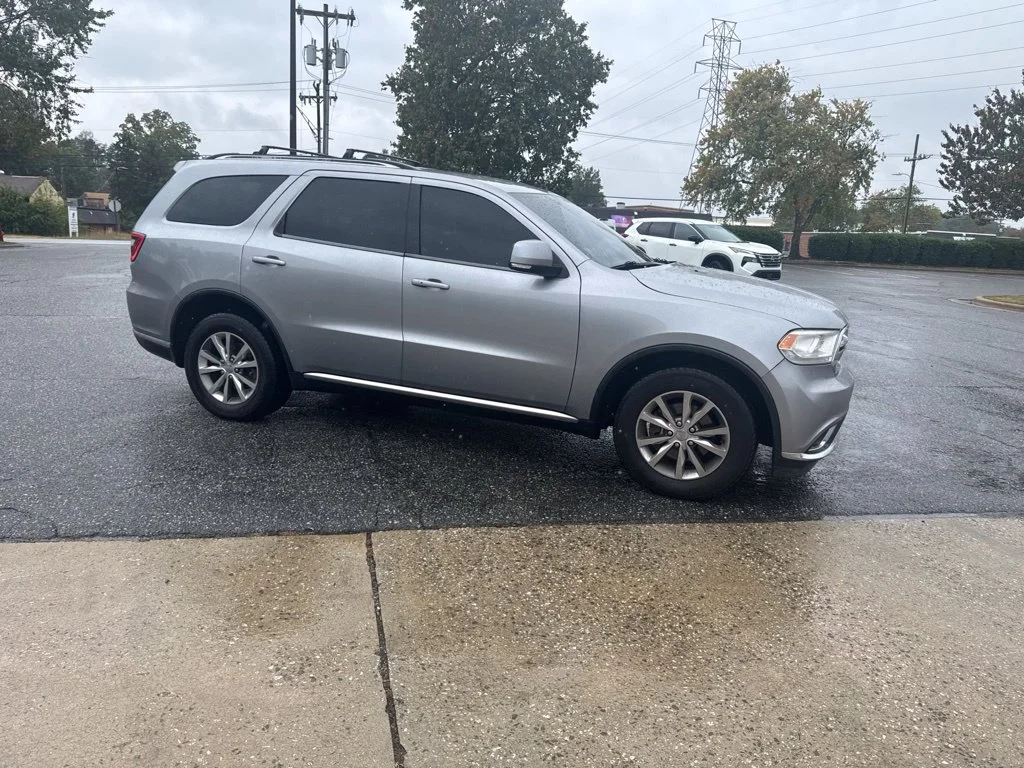 Used 2015 Silver Dodge Limited image 8
