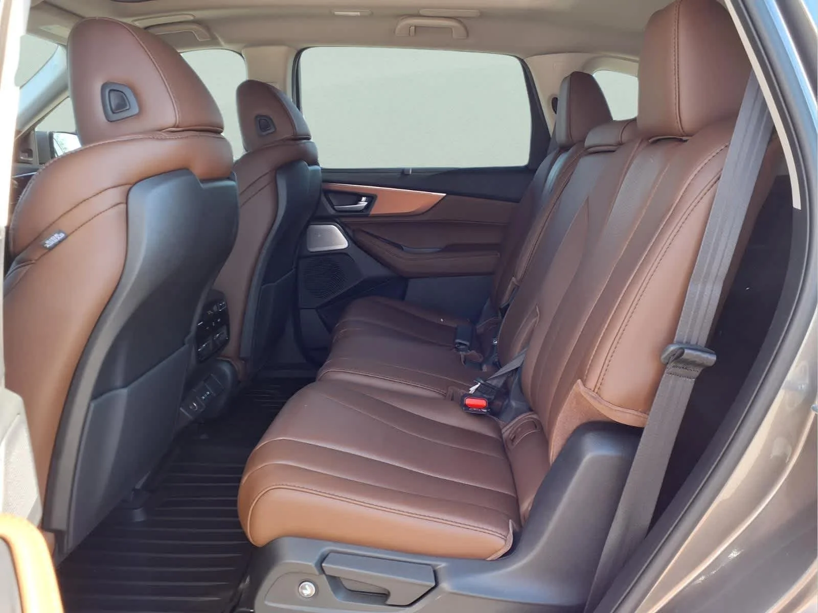 New 2026 Liquid Carbon Metallic Acura w/Technology Package image 10