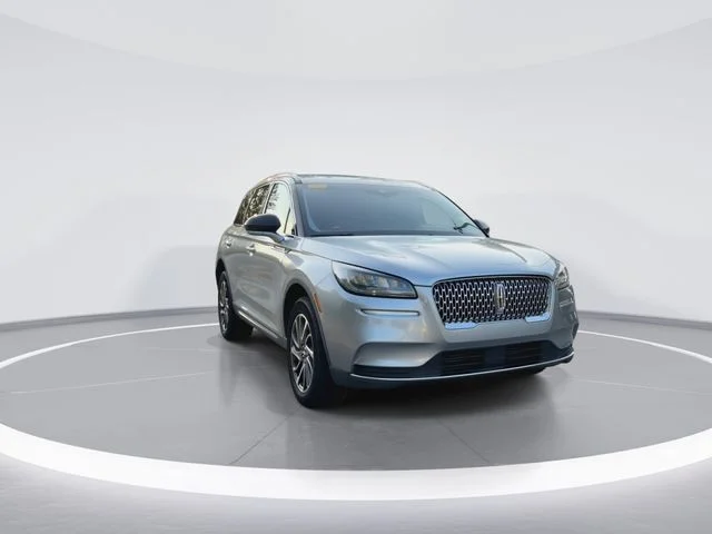 Used 2021 Silver Lincoln Standard image 3