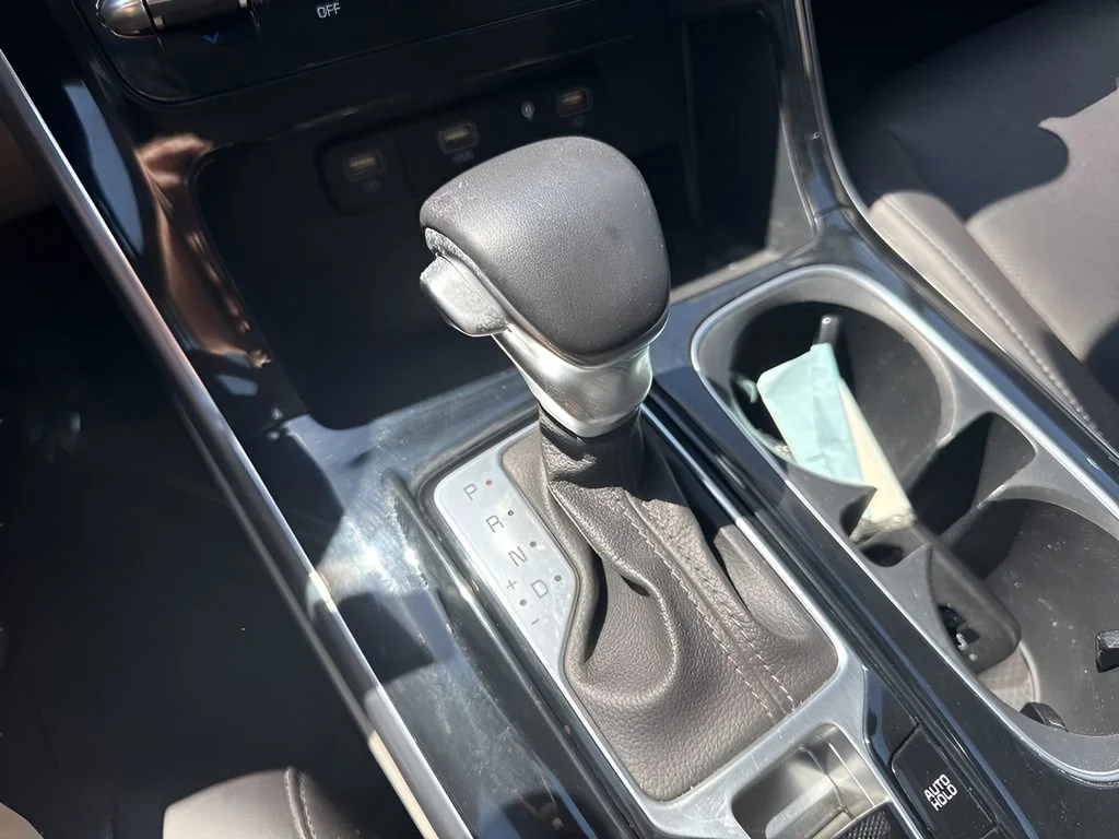 Used 2022  Kia EX image 21