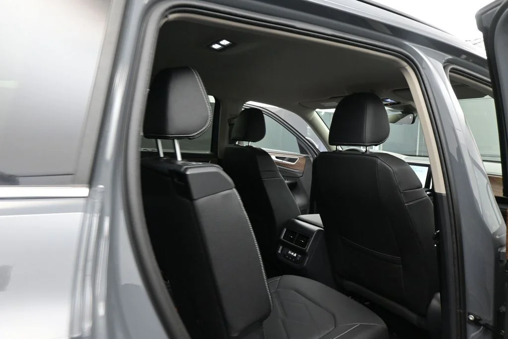 New 2026  Volkswagen SE w/Technology image 47