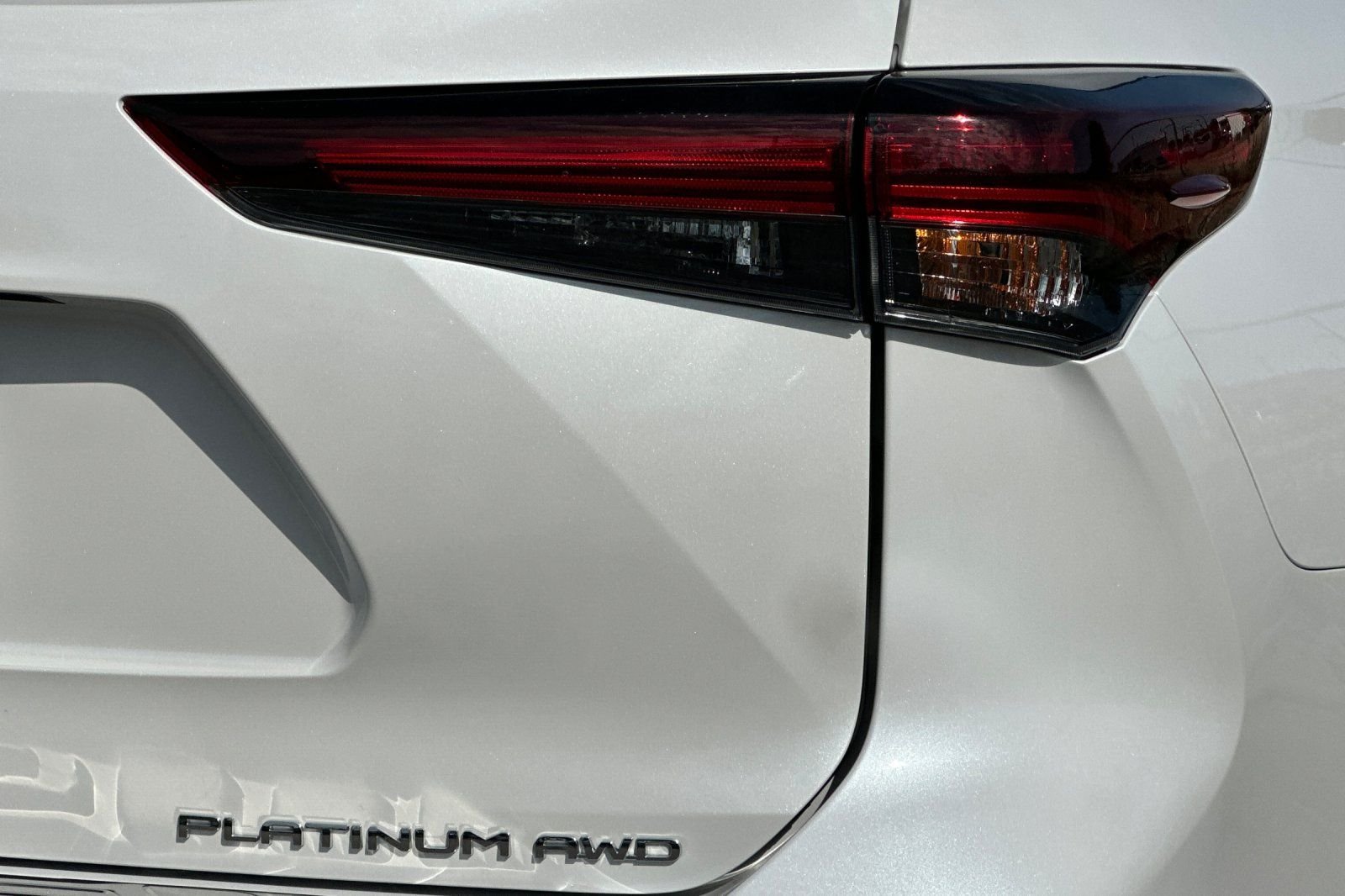 Used 2024  Toyota Platinum image 28