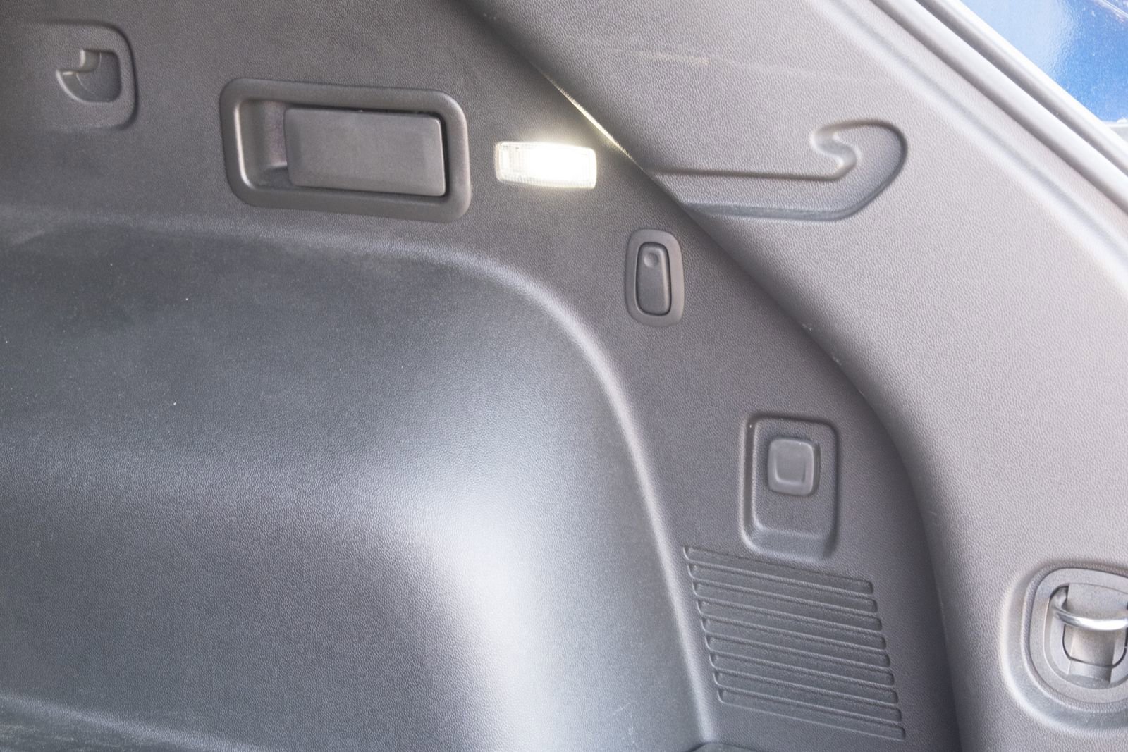 Used 2023 Blue Glow Metallic Chevrolet Premier image 25