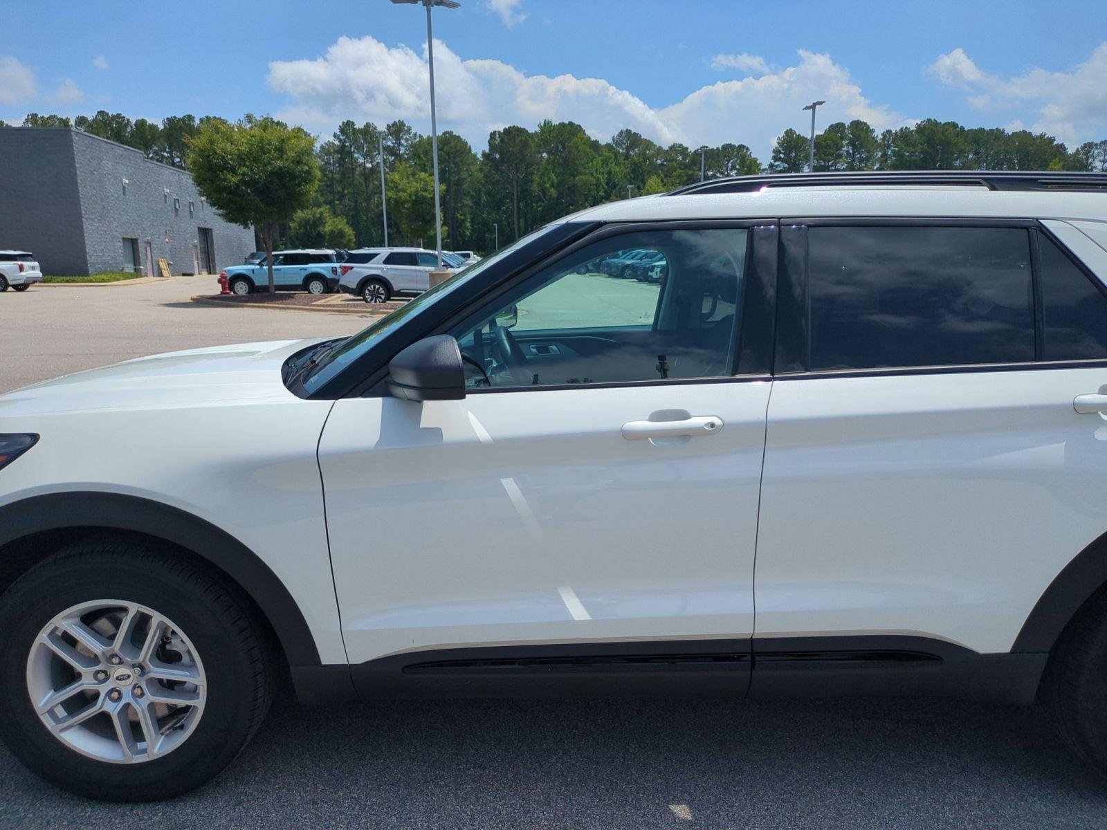 New 2026 Star White Metallic Tri-Coat Ford Active image 15