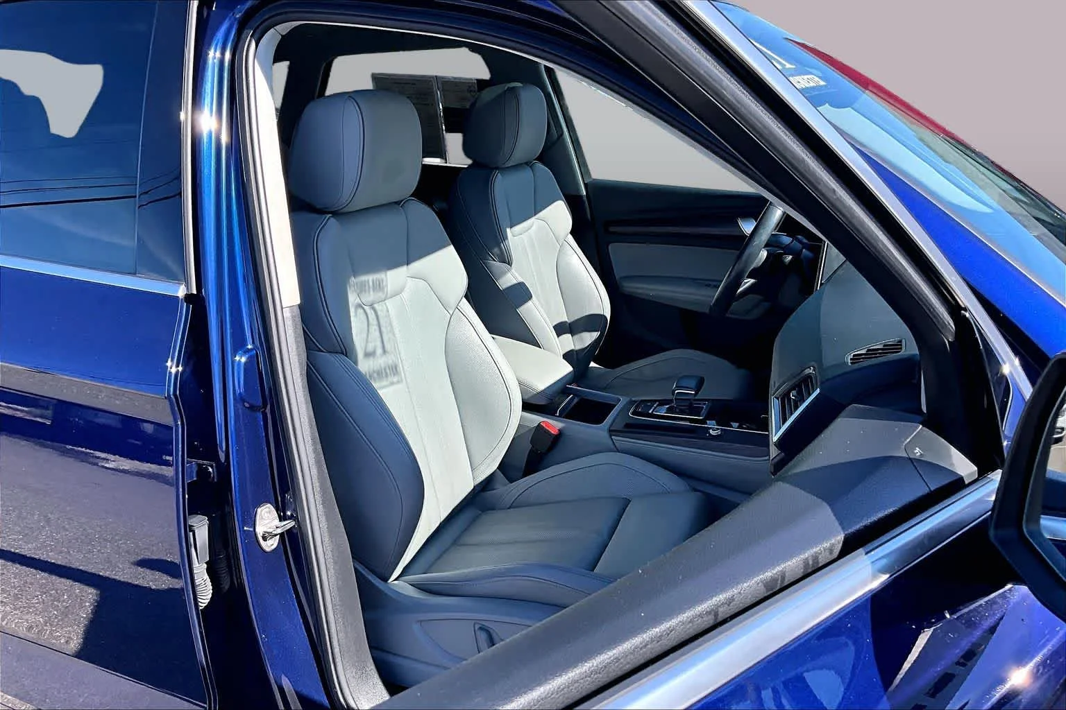 Used 2021 Navarra Blue Metallic Audi Premium Plus image 8