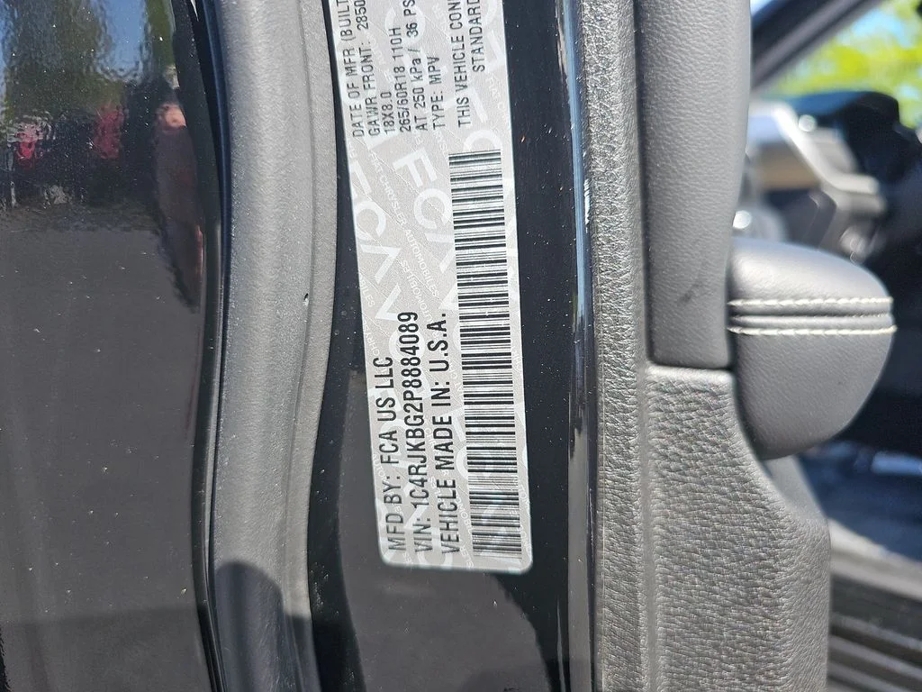 Used 2023 Black Jeep Limited image 38