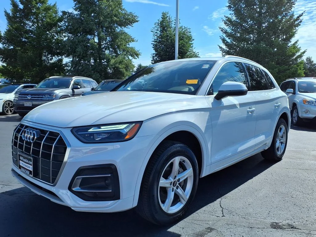Used 2023 Glacier White Audi 40 Premium image 5