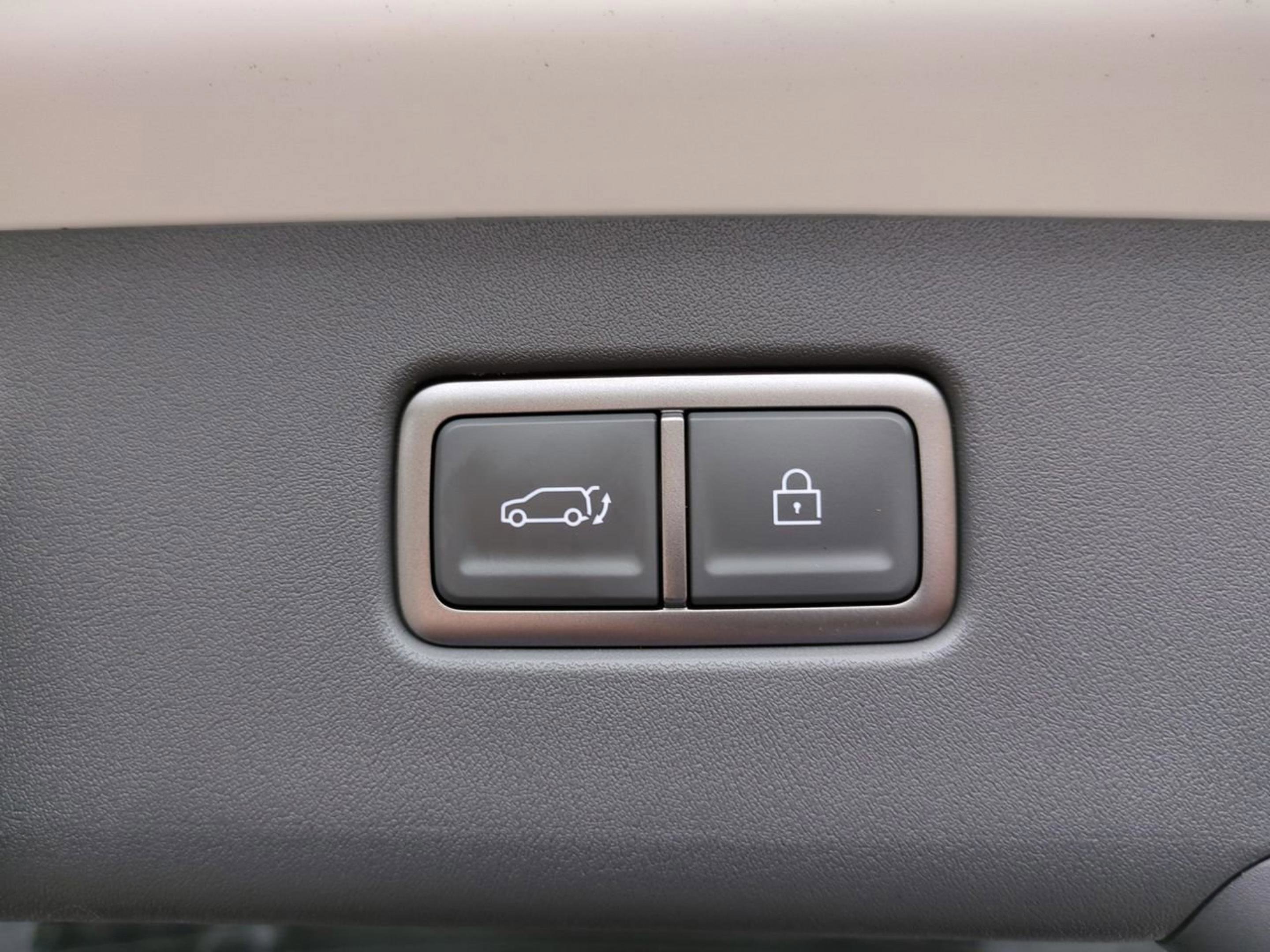 New 2026 Glacial White Pearl Kia GT-Line image 15