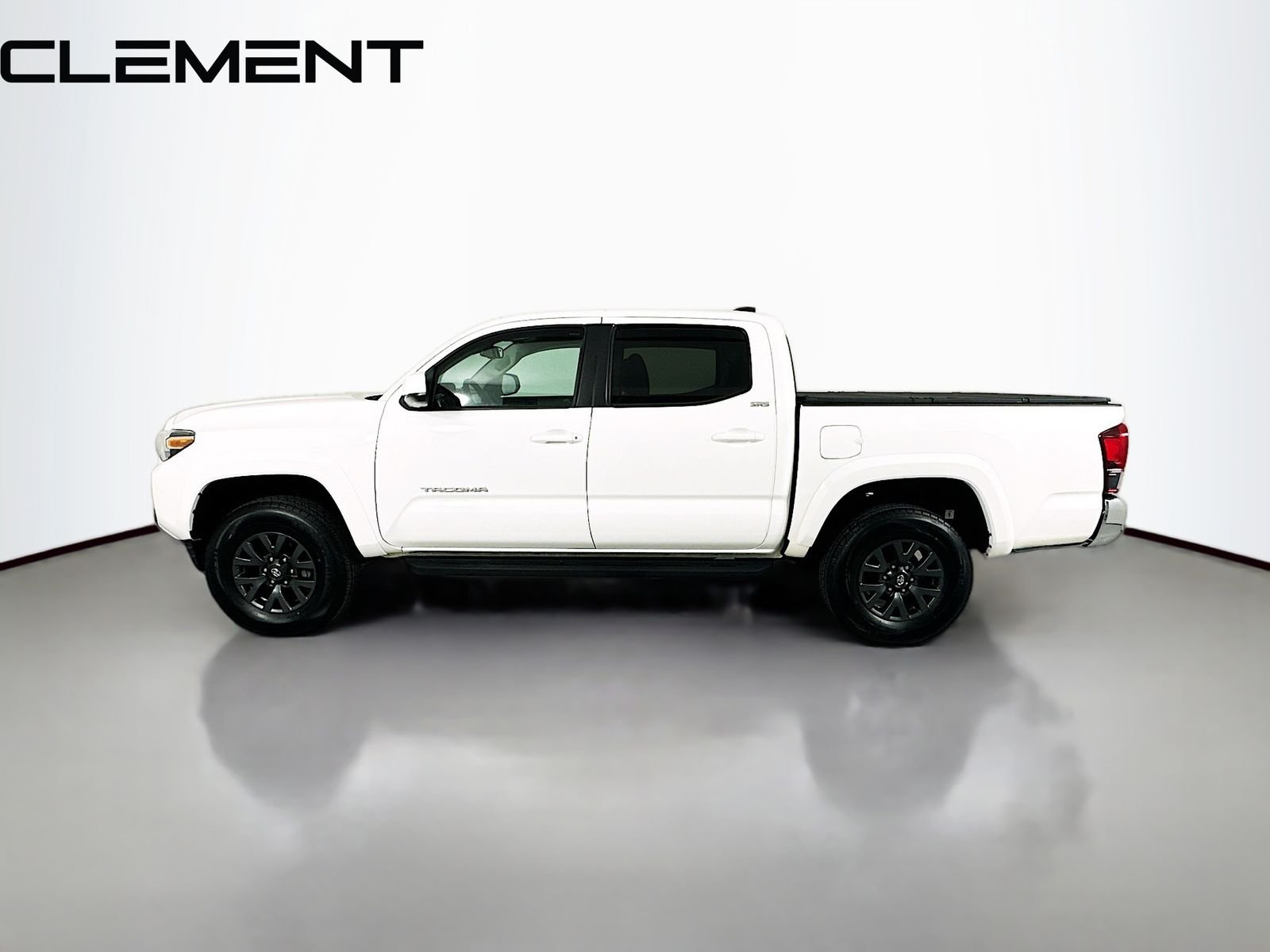 Used 2023 White Toyota SR5 image 6