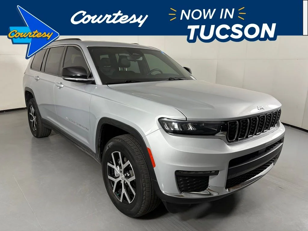 Used 2024 Silver Jeep Limited image 1