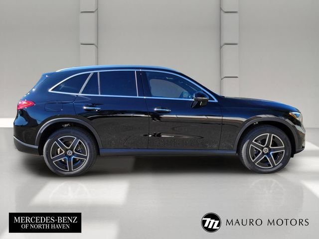 Used 2027 Black Mercedes-Benz GLC 300 image 6