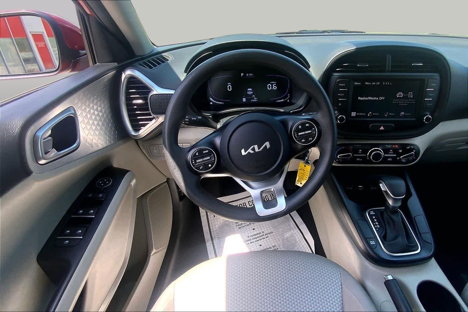 Certified Pre-Owned 2024 Kia Soul LX