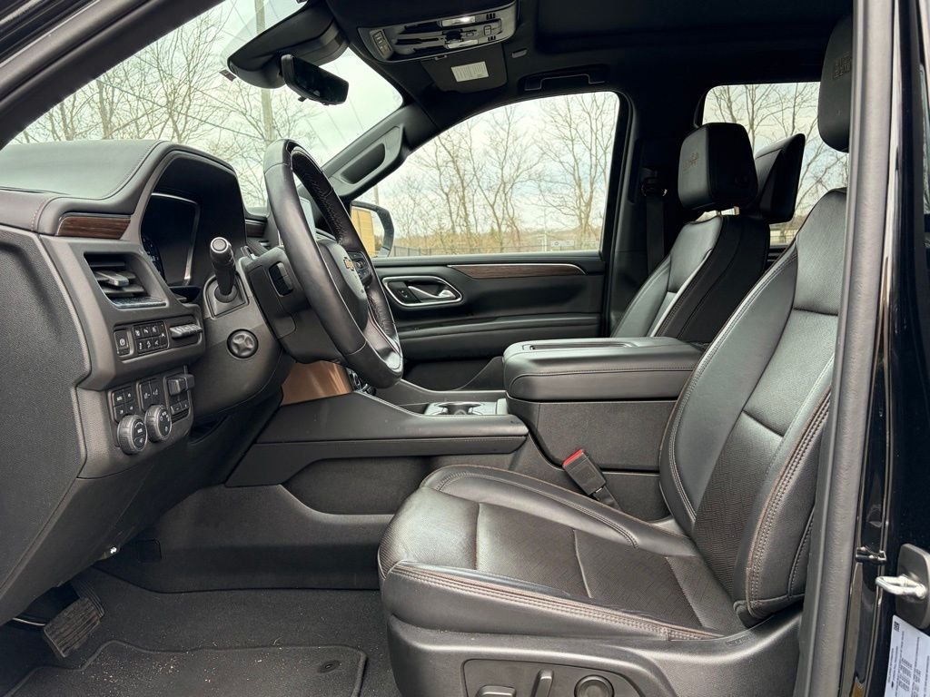 Used 2024 Black Chevrolet High Country image 11