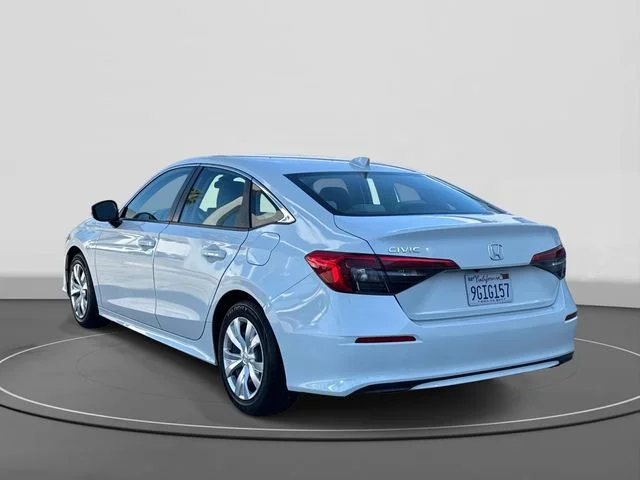 Used 2023 White Honda LX image 3