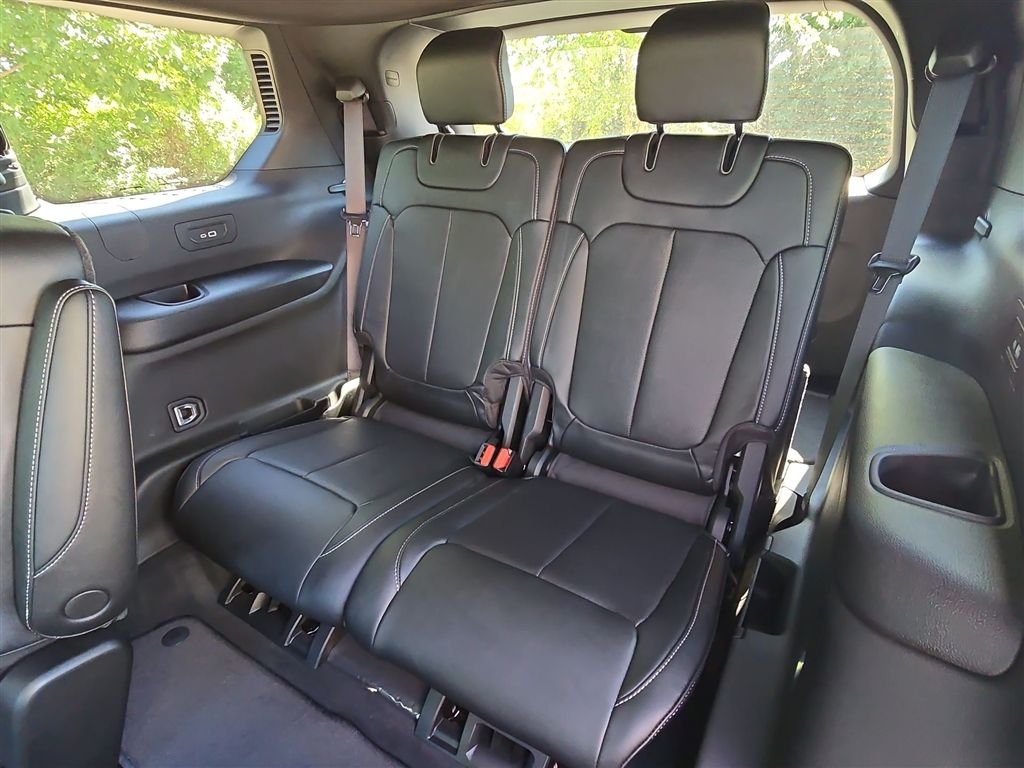 New 2026 Baltic Gray Metallic Clear-Coat Exterior Paint Jeep Limited Reserve image 18