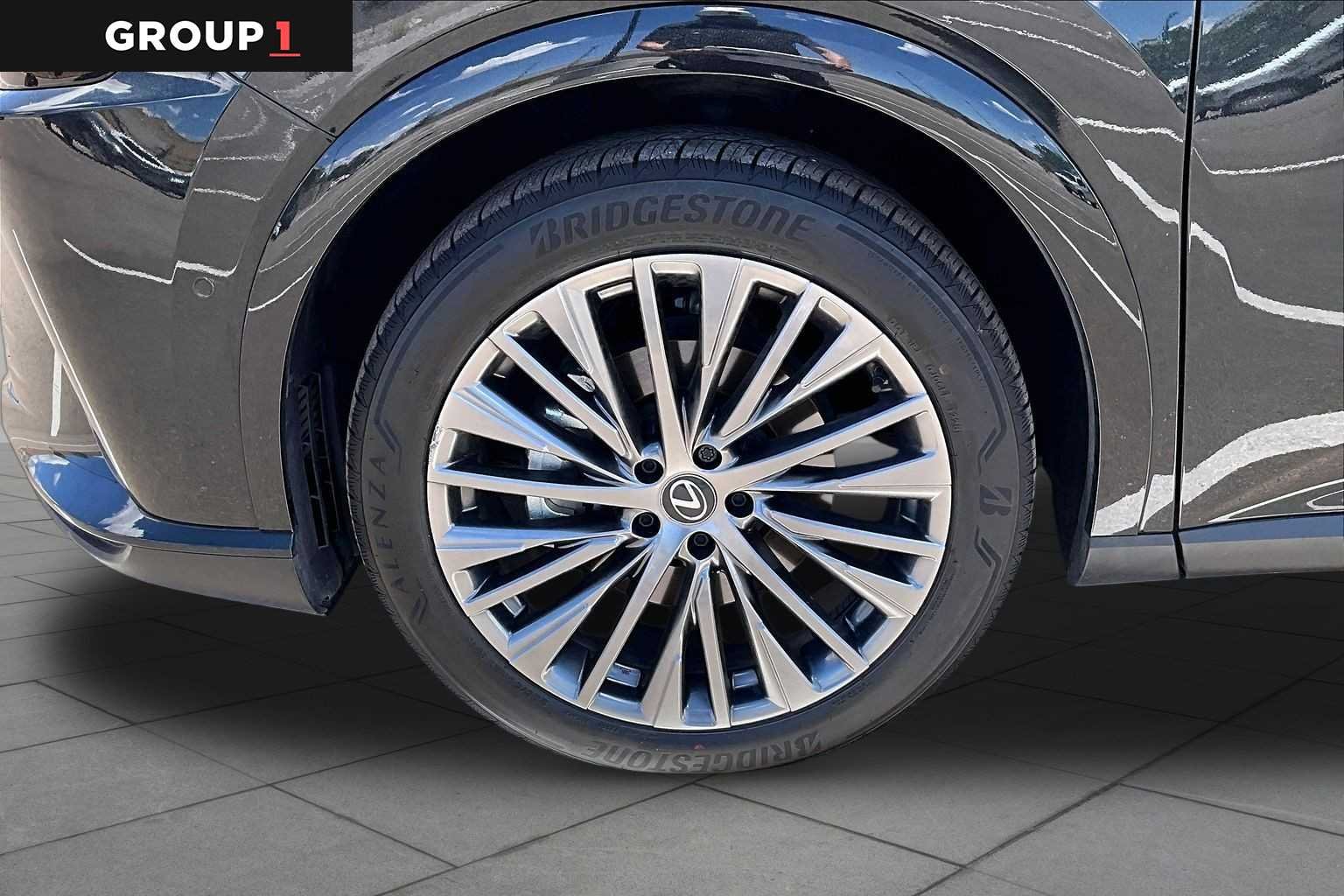 Certified Used 2025 Caviar Lexus Luxury image 10