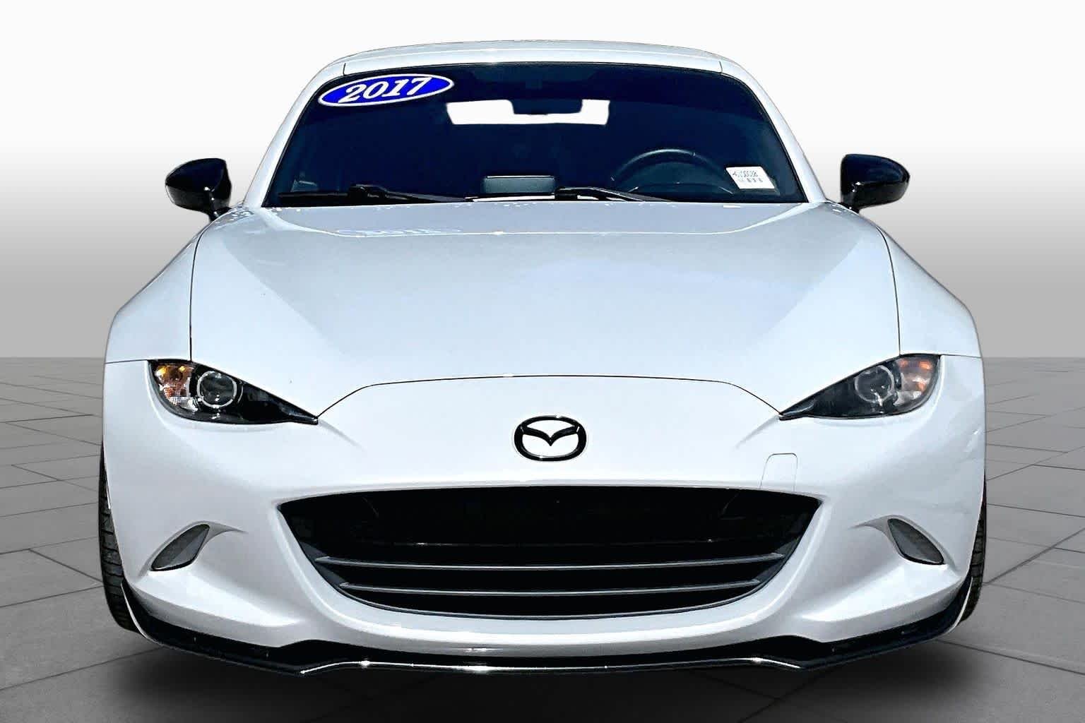 Used 2017 Ceramic Metallic Mazda Club image 4