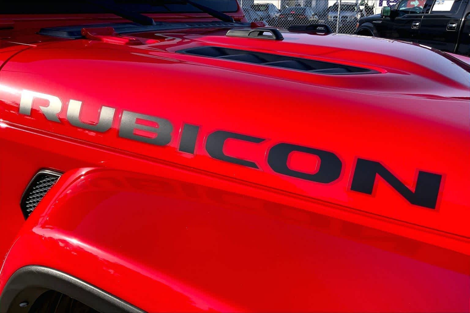 Certified Used 2023 Firecracker Red Clearcoat Jeep Rubicon image 10