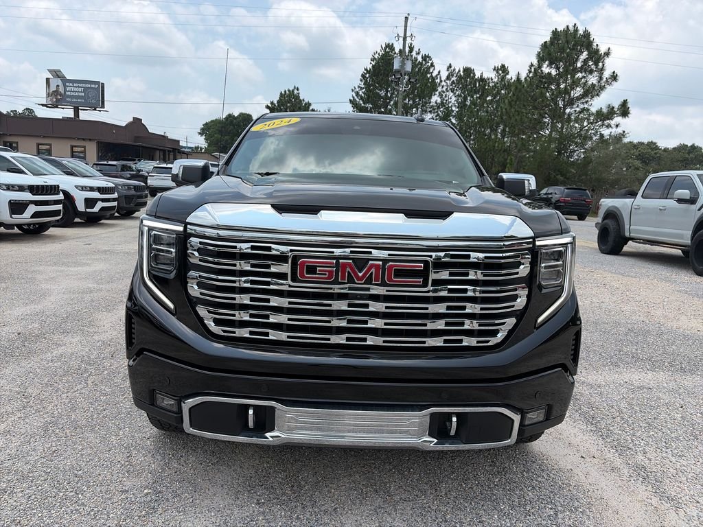 Used 2024 Black GMC Denali image 9