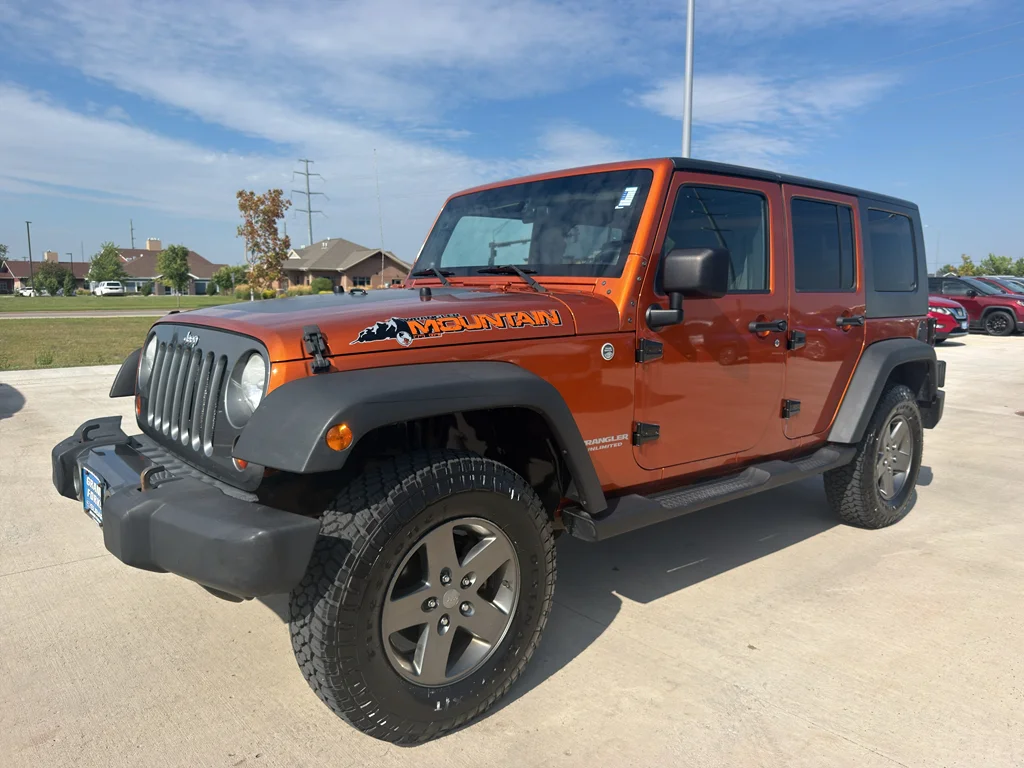 Used 2010 ORANGE Jeep Mountain image 2