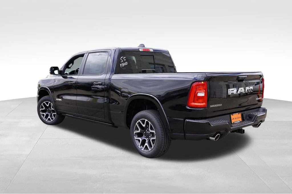 New 2026 Diamond Black Crystal Pearl-Coat Exterior Paint RAM Laramie image 5
