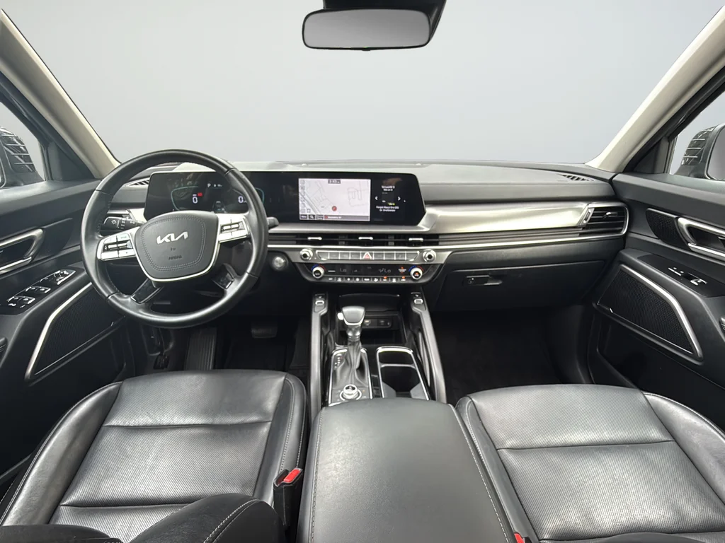 Certified Used 2025 Gray Kia S image 9