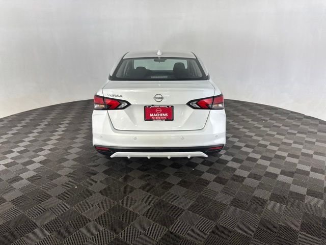Used 2025 White Nissan 1.6 SV image 6