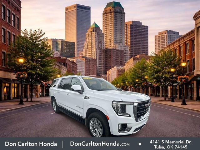 2024 GMC Yukon SLT 4X4's photo