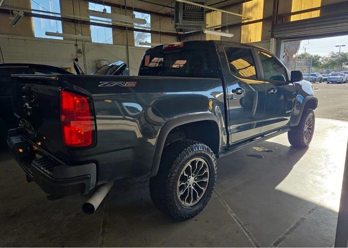 Used 2018 Graphite Metallic Chevrolet 4WD ZR2 image 2