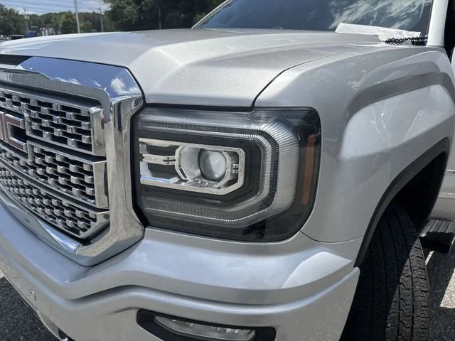 Used 2017 Silver GMC Denali image 32