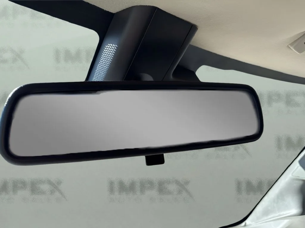 Used 2025 Summit White Chevrolet 1LT image 26