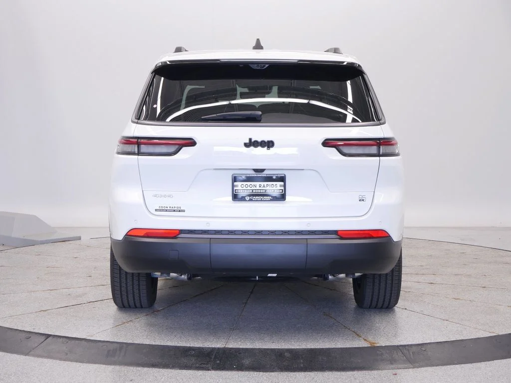 New 2026 Bright White Clear-Coat Exterior Paint Jeep 85th Anniversary Edition image 4