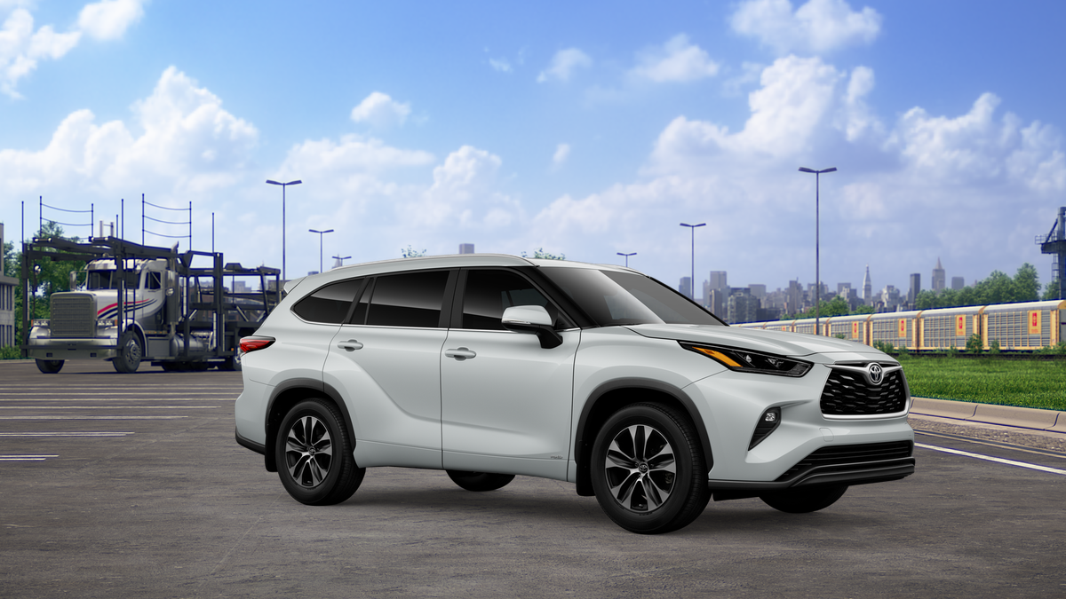 Certified Used 2026 WIND CHILL PEARL Toyota  image 46