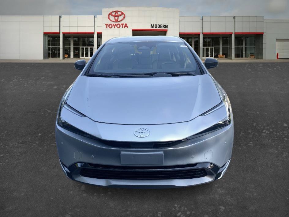 Used 2026 Cutting Edge Toyota XLE image 2